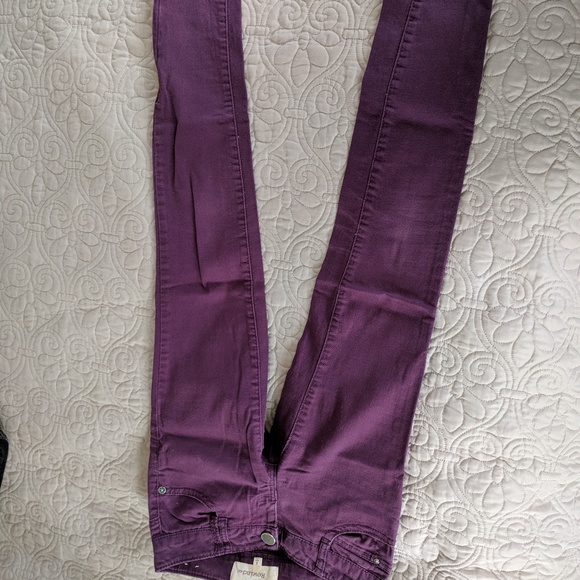 Maroon Rewind skinny jeans sz0 - Picture 2 of 5